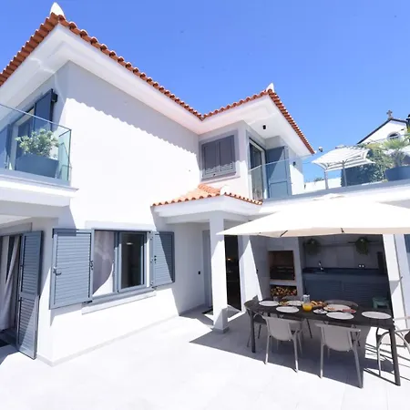 Macedo Villa *
